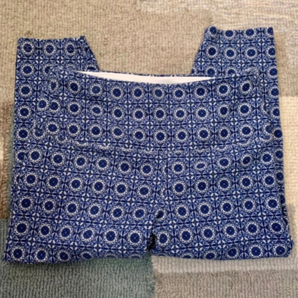 Petite Sauve Capri Tummy Control Blue Leggings M